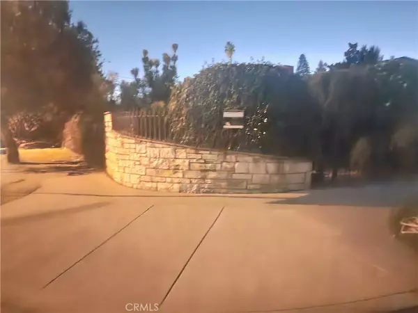 Panorama City, CA 91402,8345 Kester