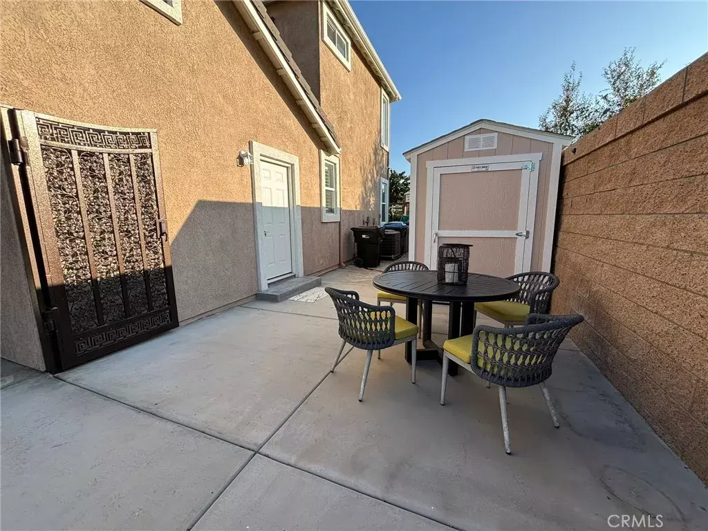 Chino, CA 91710,6863 Persimmon #B