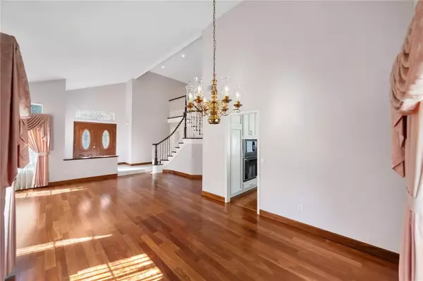 Corona, CA 92882,1611 San Almada