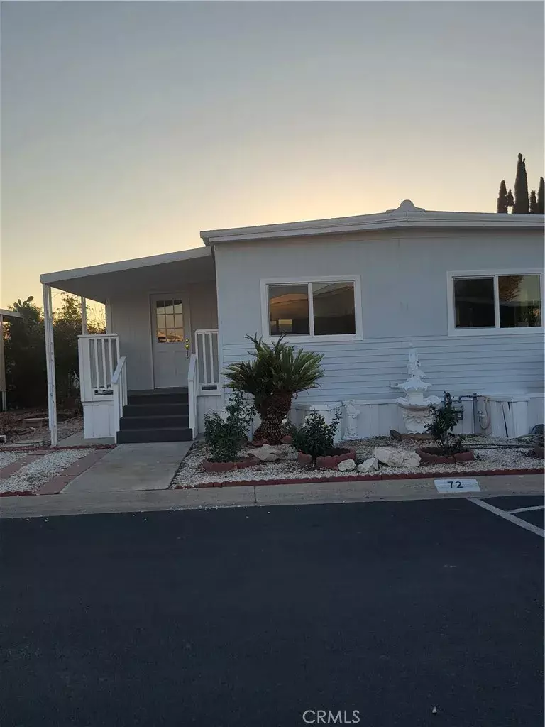 Riverside, CA 92503,3700 BUCHANAN #72