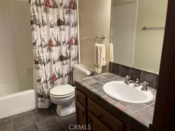 Lake Arrowhead, CA 92352,27721 Peninsula Drive #218