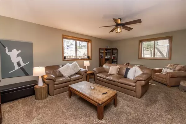 Big Bear City, CA 92315,620 Villa Grove