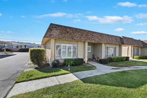 Hemet, CA 92543,618 S Santa Fe Street #8