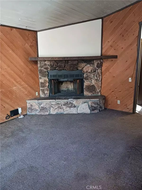 Big Bear City, CA 92314,949 Pine Lane