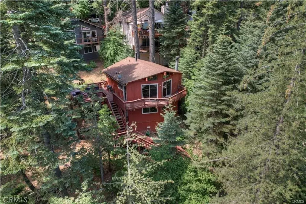 Lake Arrowhead, CA 92352,28393 Larchmont