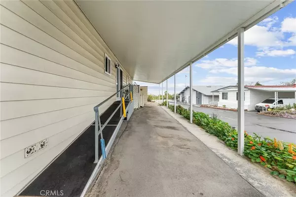 Yucaipa, CA 92399,12582 2nd #32