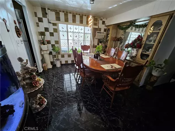 Fontana, CA 92335,17400 Valley #74