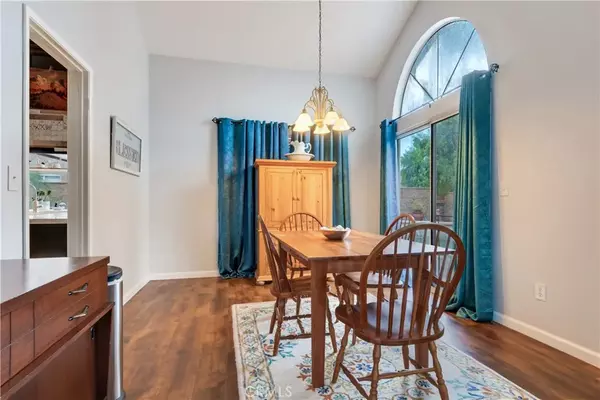 Redlands, CA 92374,1617 Waterford