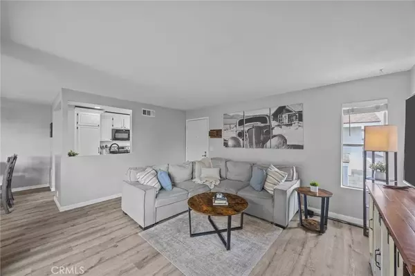 Buena Park, CA 90620,8213 Woodland #40