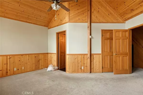 Running Springs, CA 92382,31426 Lightfoot