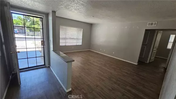 Colton, CA 92324,1541 Rialto