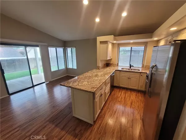 Redlands, CA 92374,1221 N Dearborn Avenue