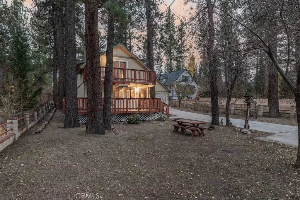 Big Bear Lake, CA 92315,42229 Fox Farm