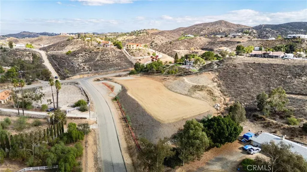 14735 Descanso, Perris, CA 92570