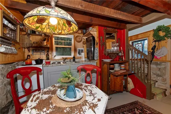 Crestline, CA 92325,23270 Brookside