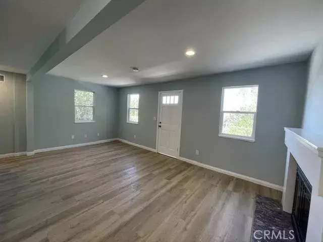 6818 Santa Susana Pass Road, Simi Valley, CA 93063