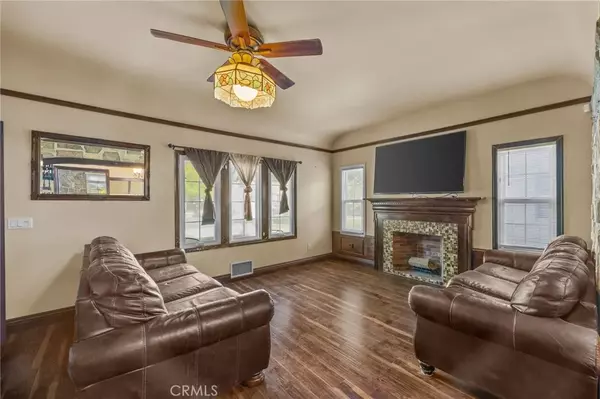 Ontario, CA 91764,122 E Rosewood Court