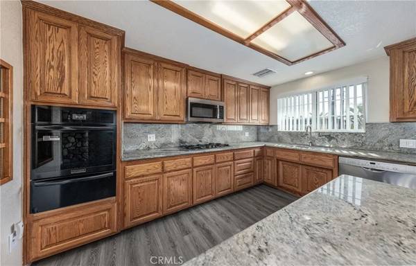 San Bernardino, CA 92404,25711 Alto