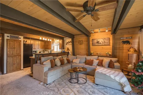 Big Bear City, CA 92314,764 Panamint Mountain