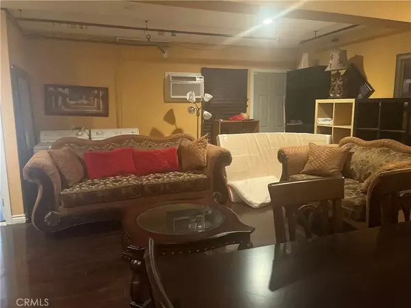 Lake Elsinore, CA 92530,16502 Mango Way