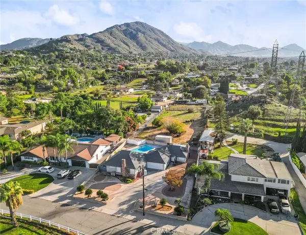 Grand Terrace, CA 92313,22895 Vista Grande