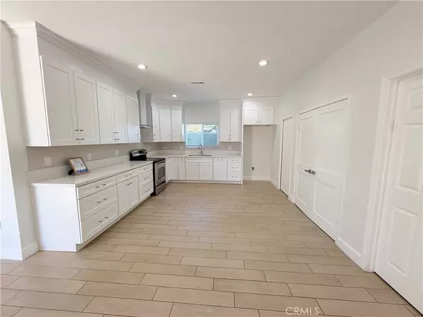 Colton, CA 92324,125 Orangewood