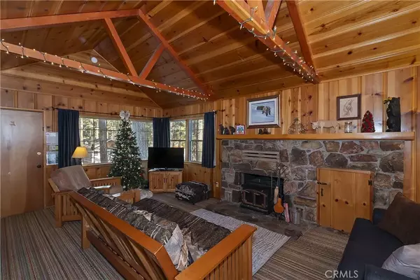 Big Bear Lake, CA 92315,42547 Cedar