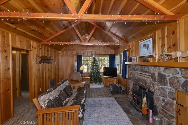 Big Bear Lake, CA 92315,42547 Cedar