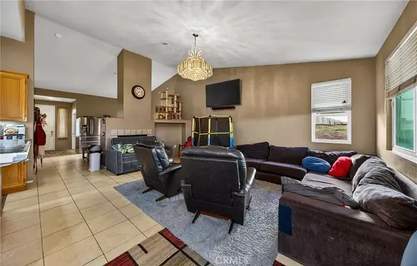 Lake Elsinore, CA 92532,31611 Saddle Ridge