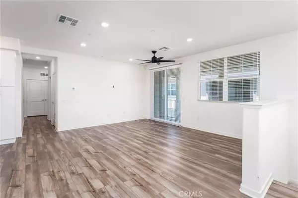 Chino, CA 91708,8276 Traveller