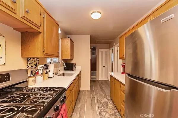 Sugarloaf, CA 92386,861 Kern