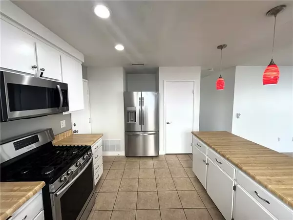 Chino Hills, CA 91709,15712 Rolling Ridge