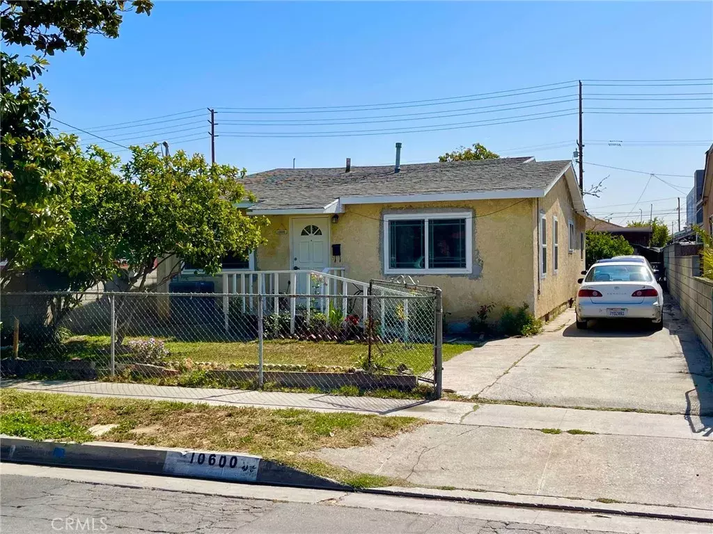 Inglewood, CA 90304,10600 Buford Avenue