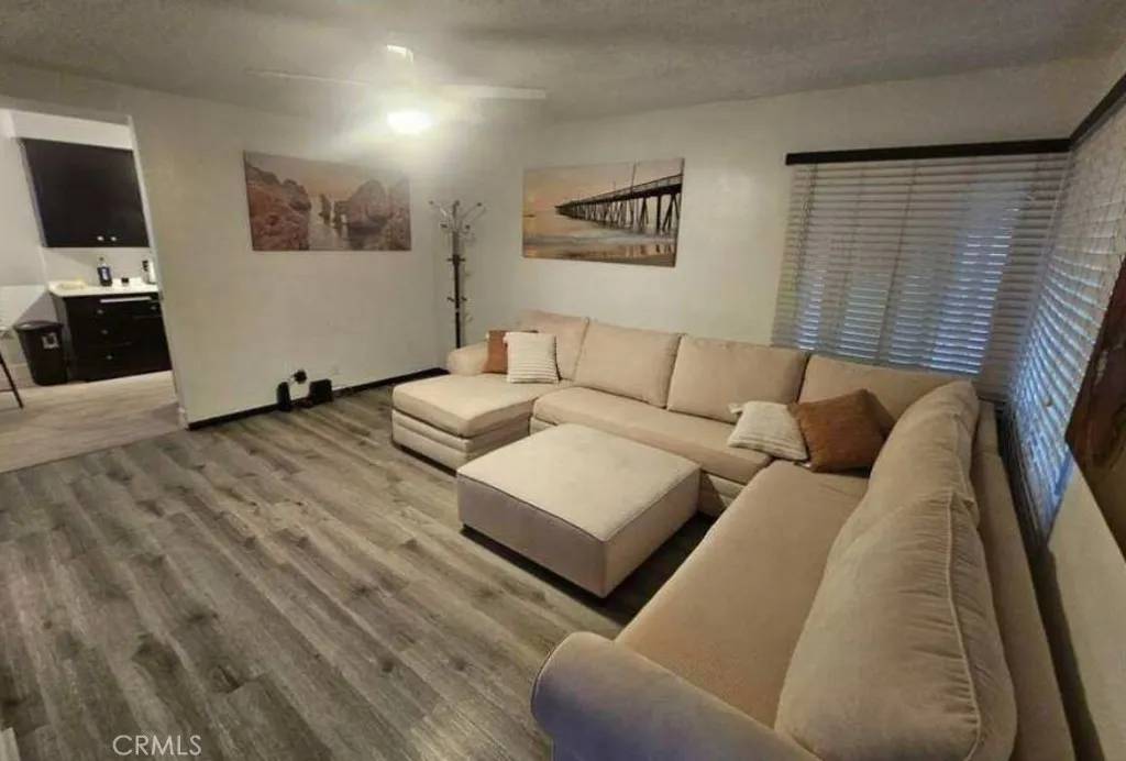 721 Larch Street #11, Inglewood, CA 90301