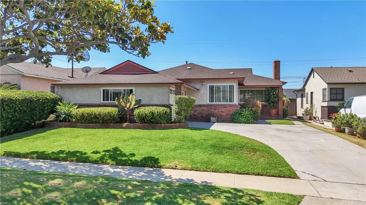 Hawthorne, CA 90250,2502 W 117th Street