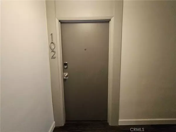 960 Larrabee Street #102, West Hollywood, CA 90069