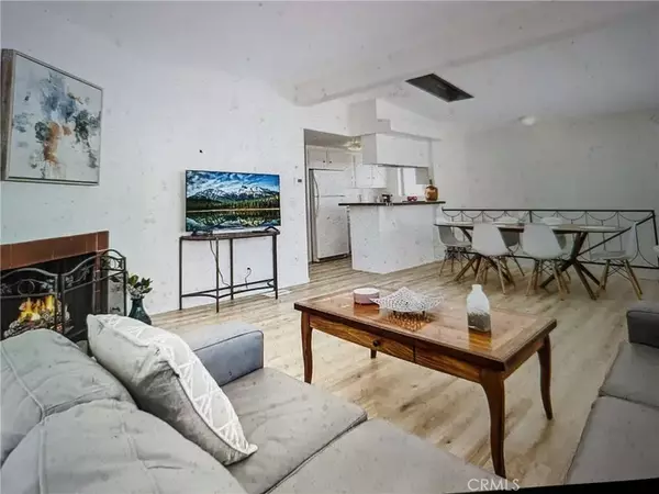 Manhattan Beach, CA 90266,325 10th Place