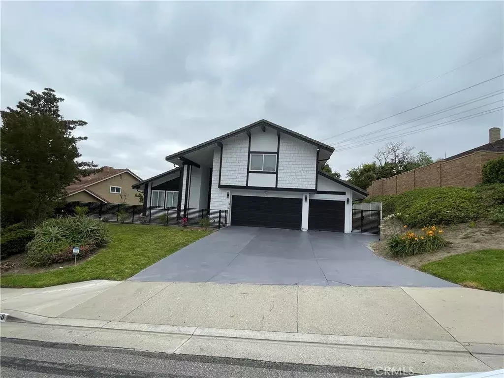 Anaheim Hills, CA 92807,660 S Covered Wagon