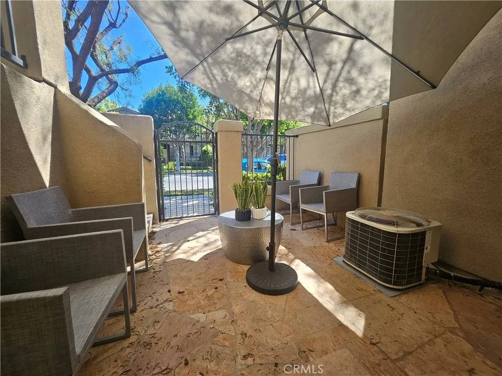 Irvine, CA 92602,11 Emory #85