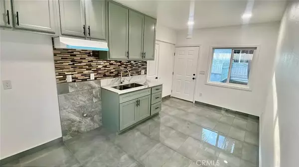 Los Angeles, CA 90044,1336 109 Place #1/4