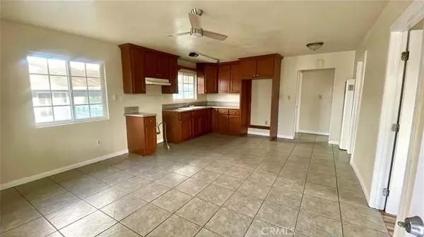 Los Angeles, CA 90044,1340 W 109 Street #1/2