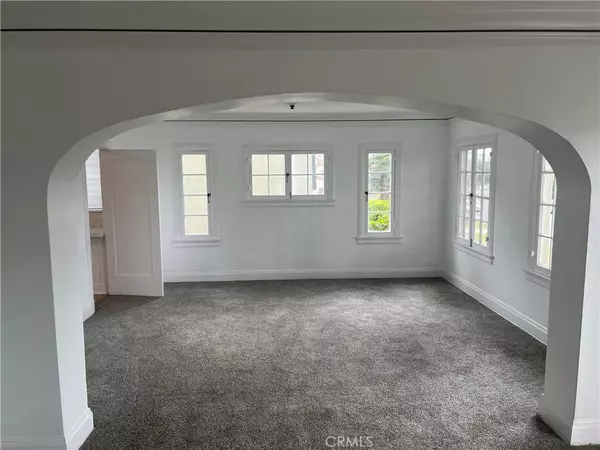 Los Angeles, CA 90019,4429 Victoria Park Drive