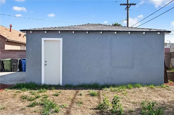 Los Angeles, CA 90059,1842 E 123rd