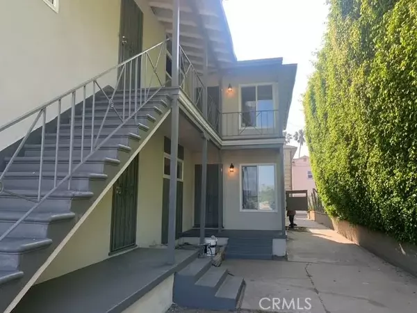 Inglewood, CA 90302,7212 S La Cienega