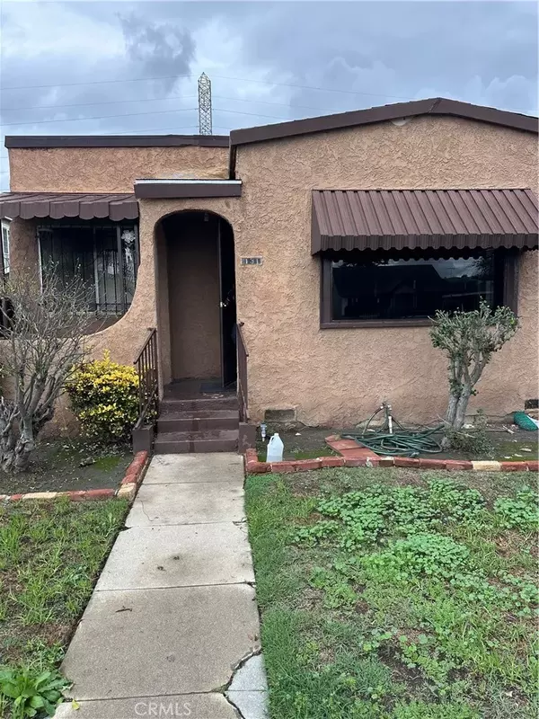 Los Angeles, CA 90003,131 E 99th