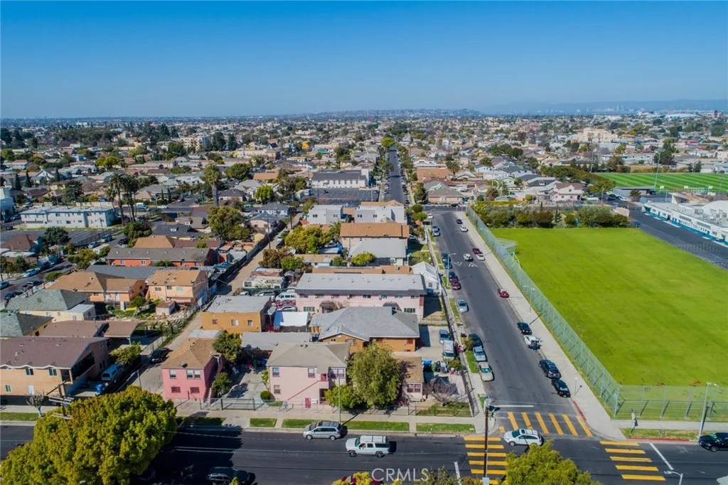 Los Angeles, CA 90011,4607 Wadsworth Avenue