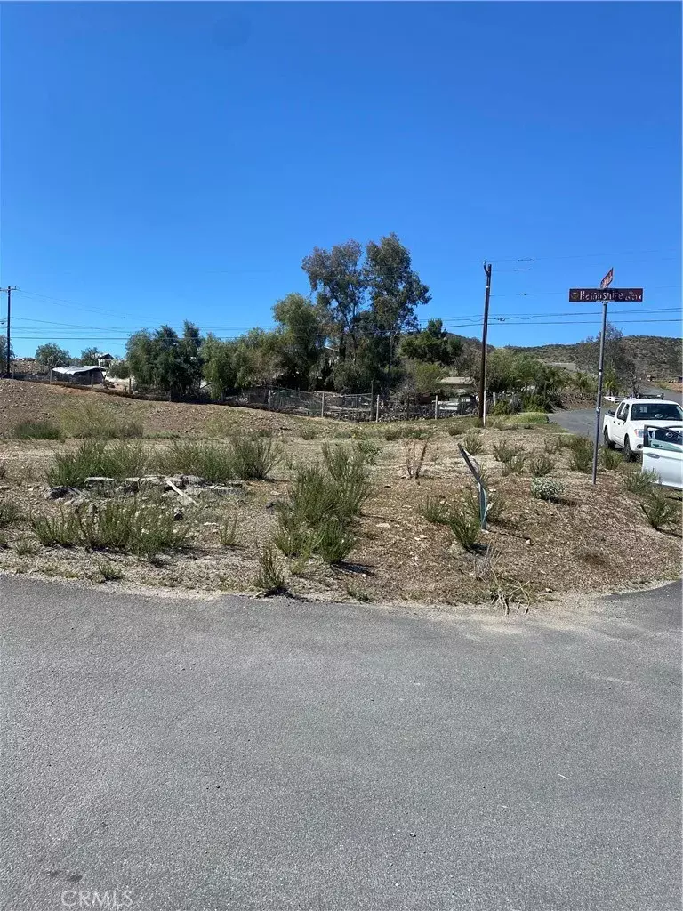 Menifee, CA 92587,0 La Bertha