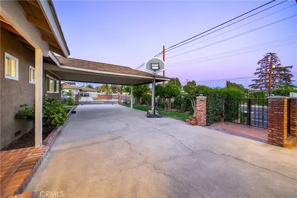 Tustin, CA 92780,12851 Red Hill Avenue