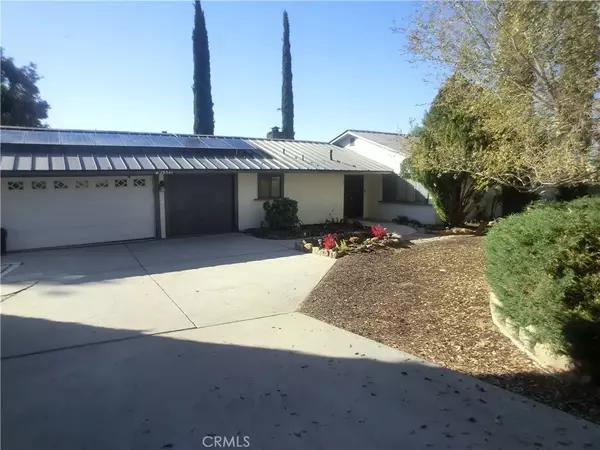 19361 Oshkosh Road, Apple Valley, CA 92307