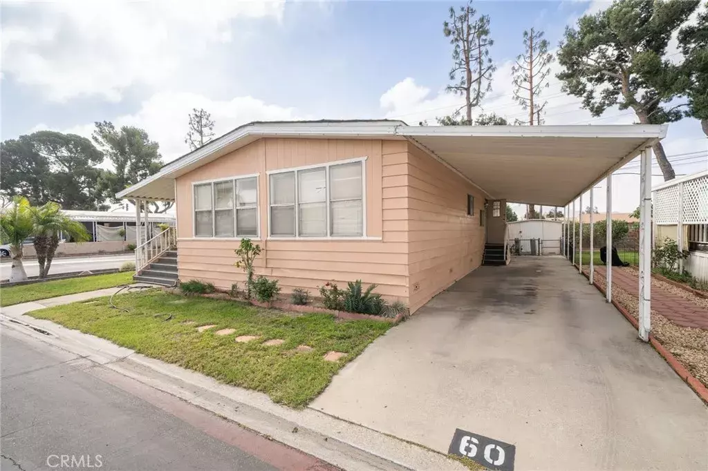 Fontana, CA 92335,17400 Valley #60